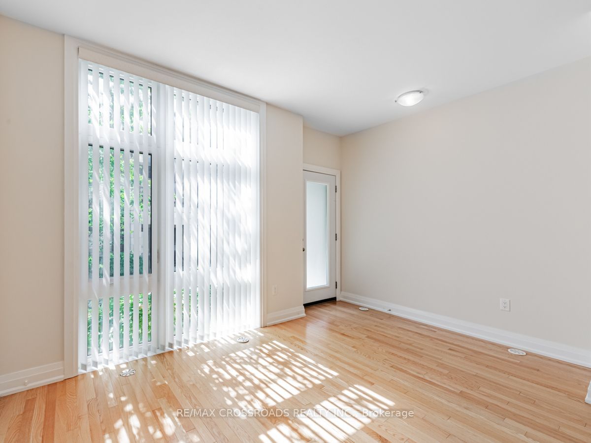 19 Eldora Ave, unit 49 for sale - image #15