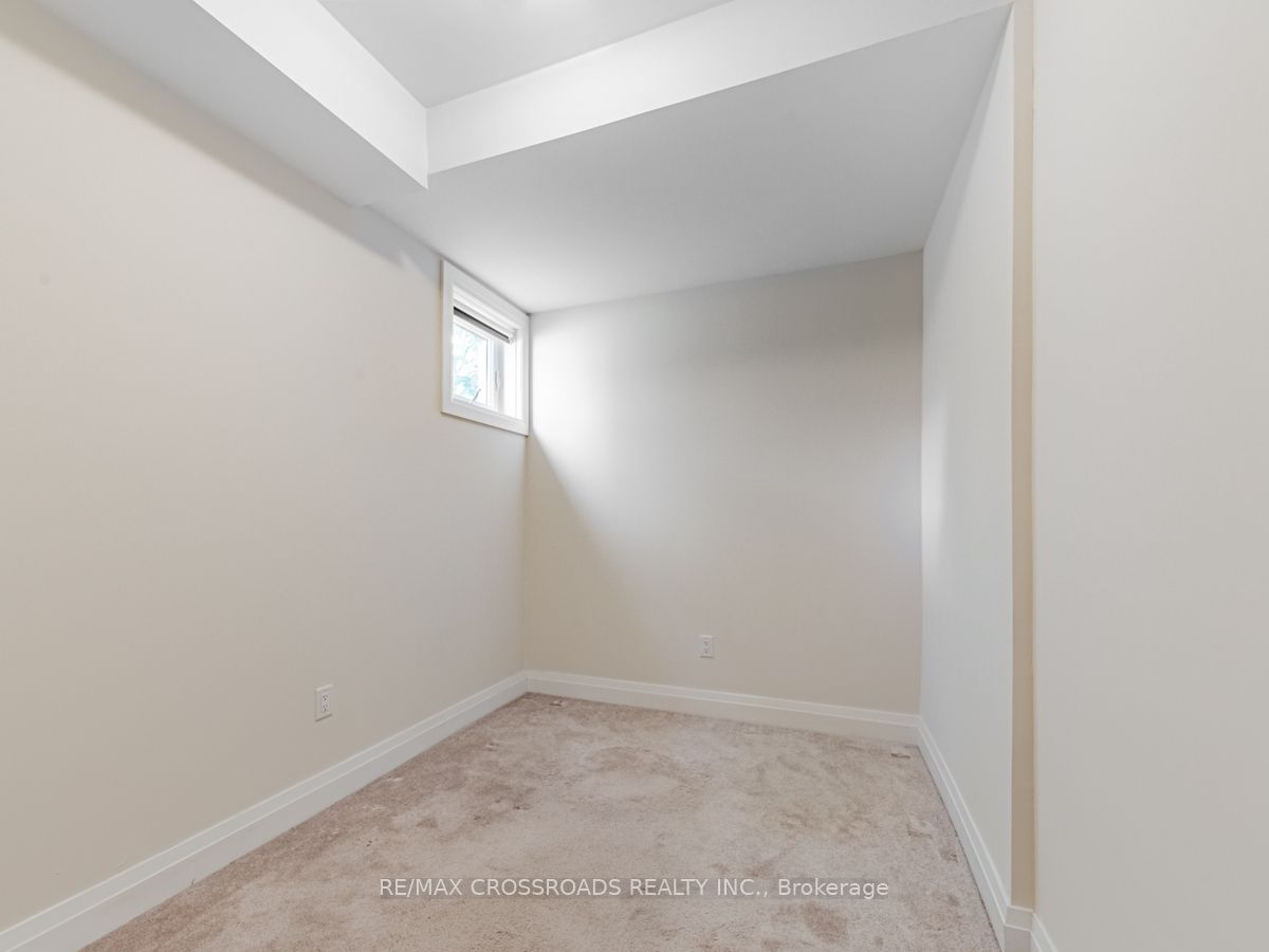 19 Eldora Ave, unit 49 for sale - image #21