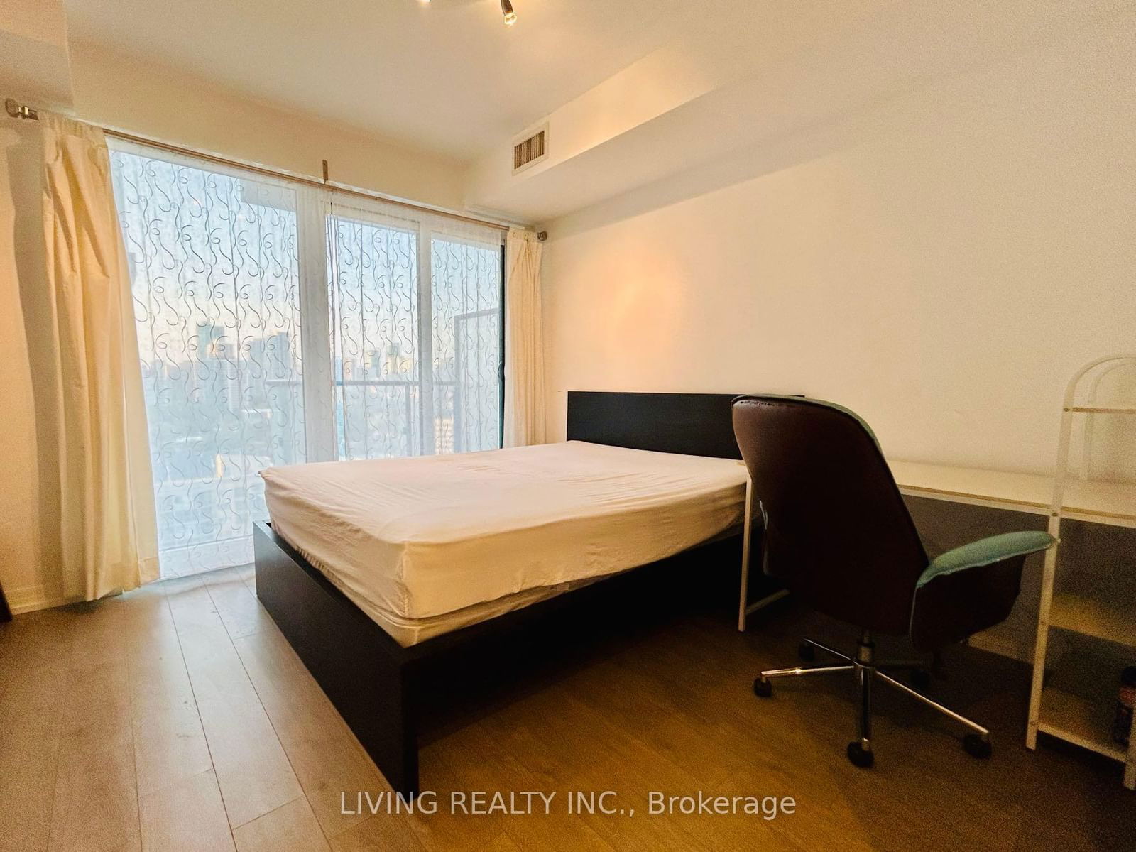 251 Jarvis St, unit 1801 for rent - image #10