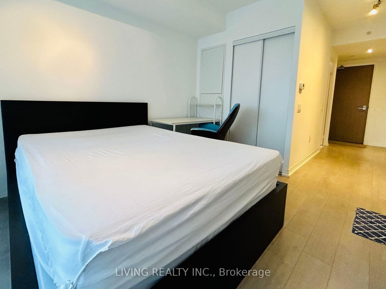 251 Jarvis St, unit 1801 for rent - image #8