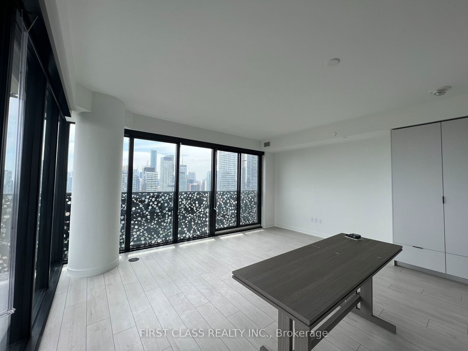 55 Charles St E, unit 2803 for rent - image #3