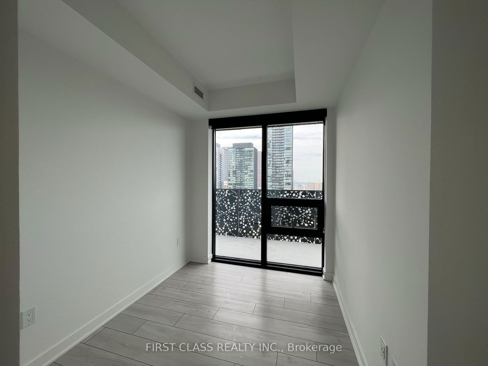 55 Charles St E, unit 2803 for rent