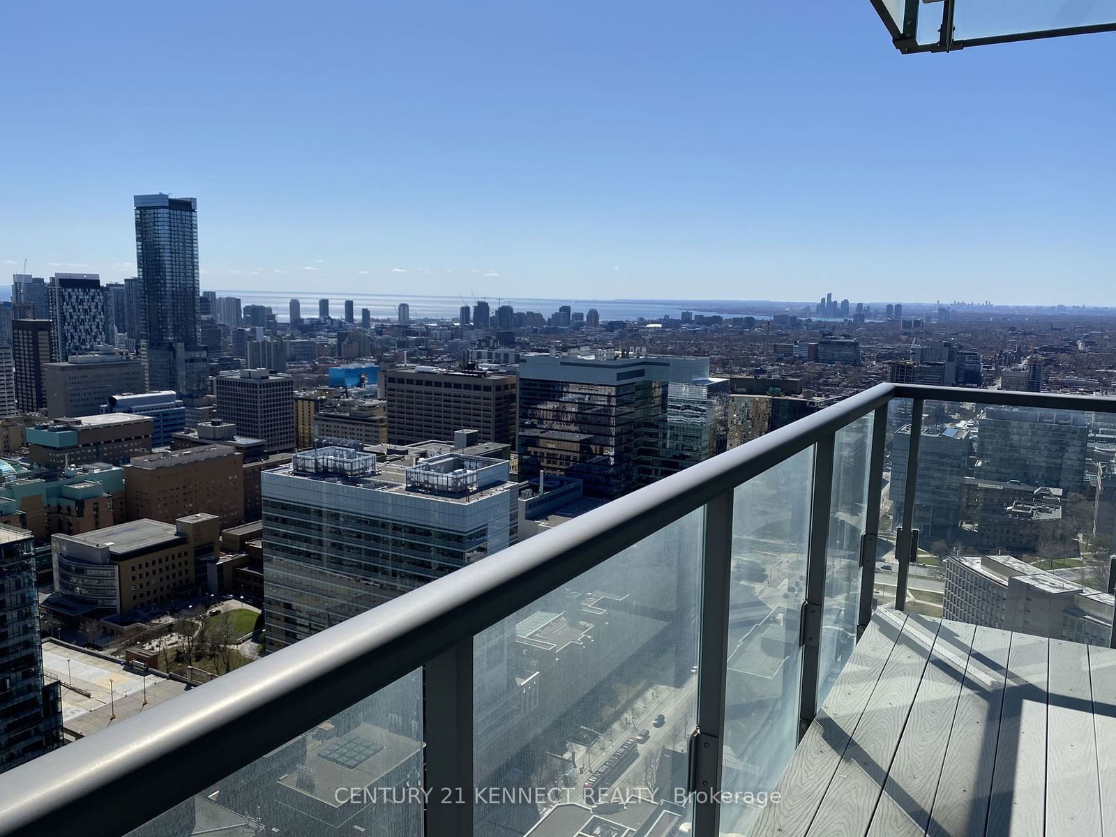 38 Grenville St, unit 4303 for rent