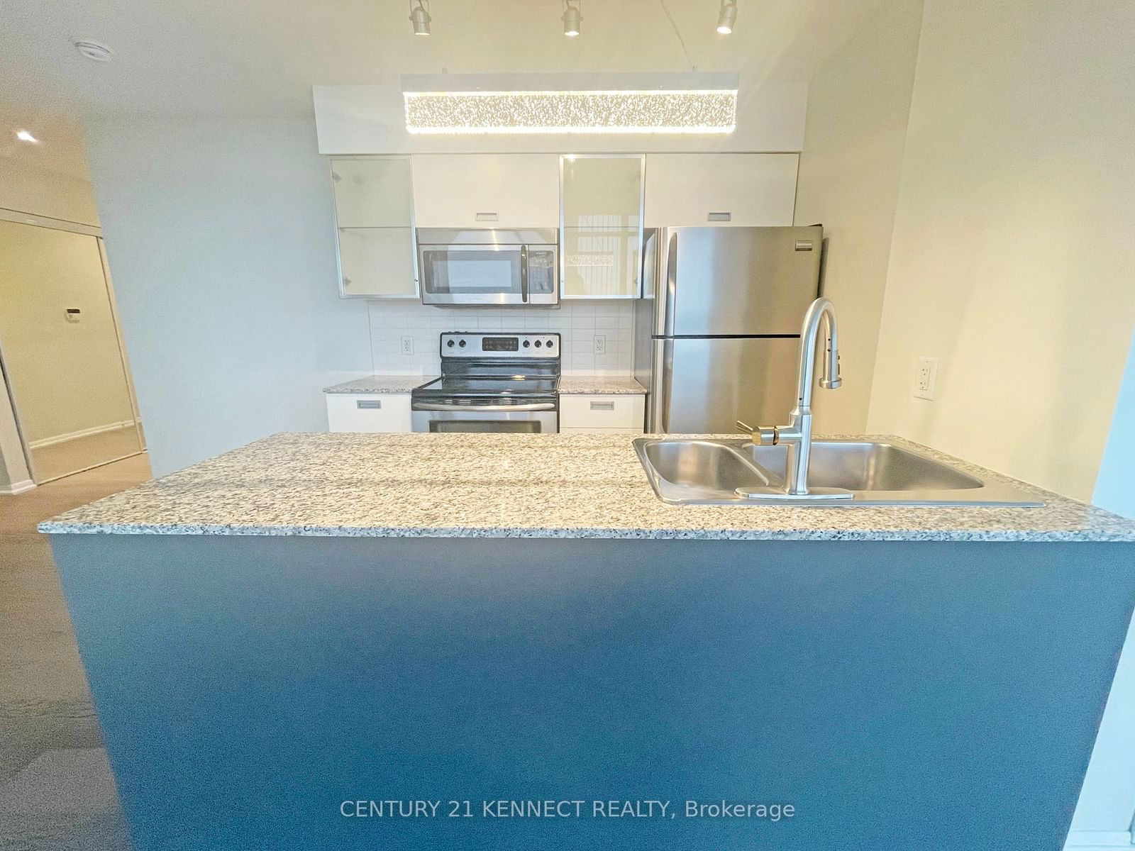 38 Grenville St, unit 4303 for rent - image #8