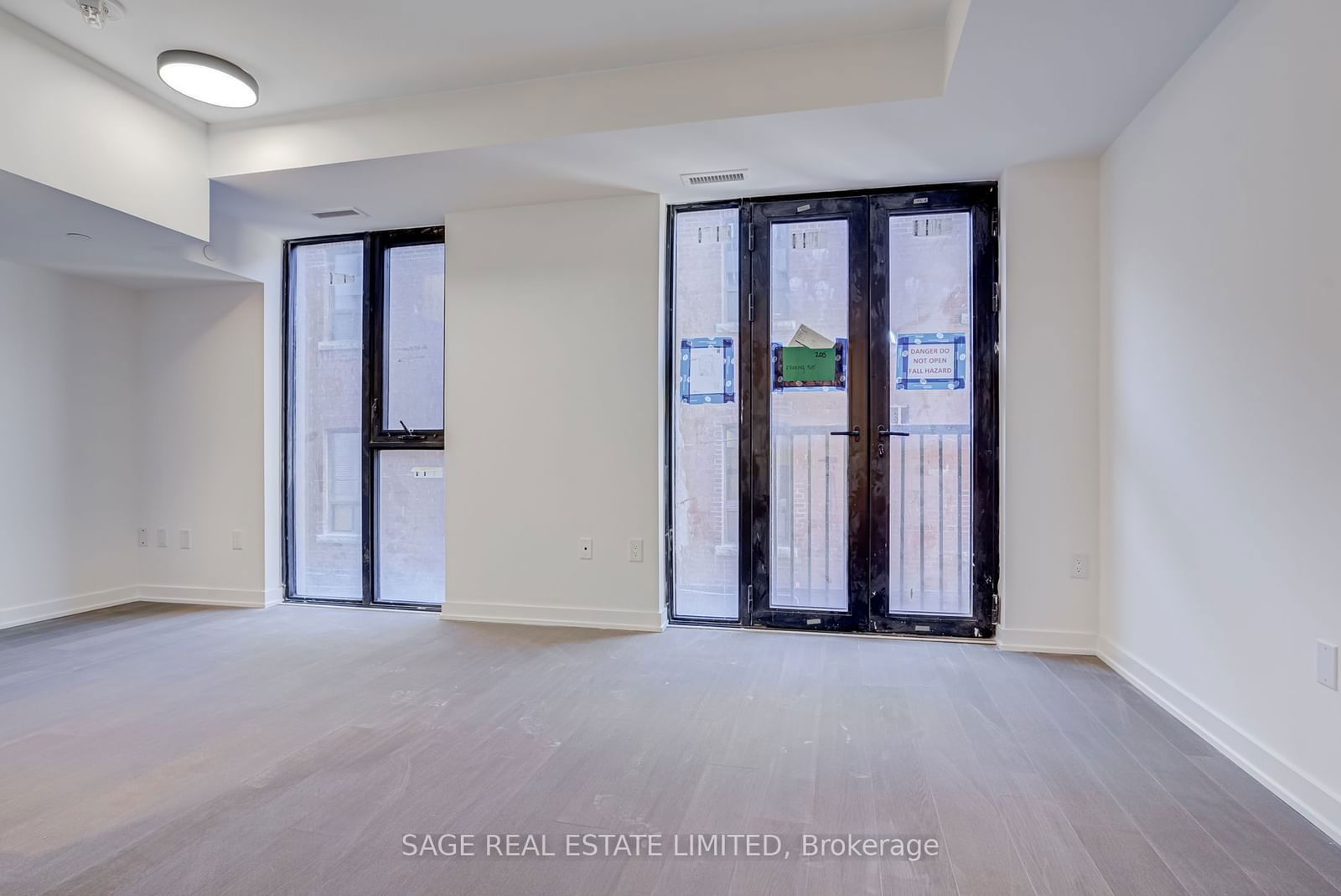 123 Portland St, unit 205 for sale - image #11