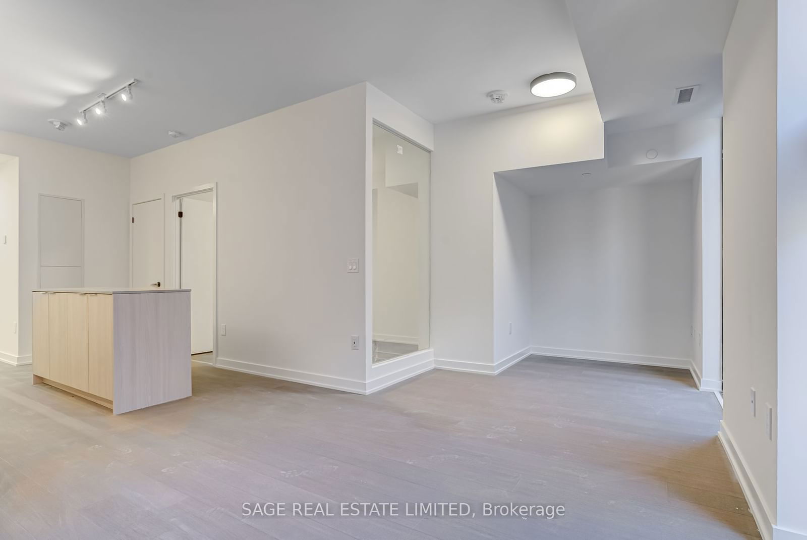 123 Portland St, unit 205 for sale