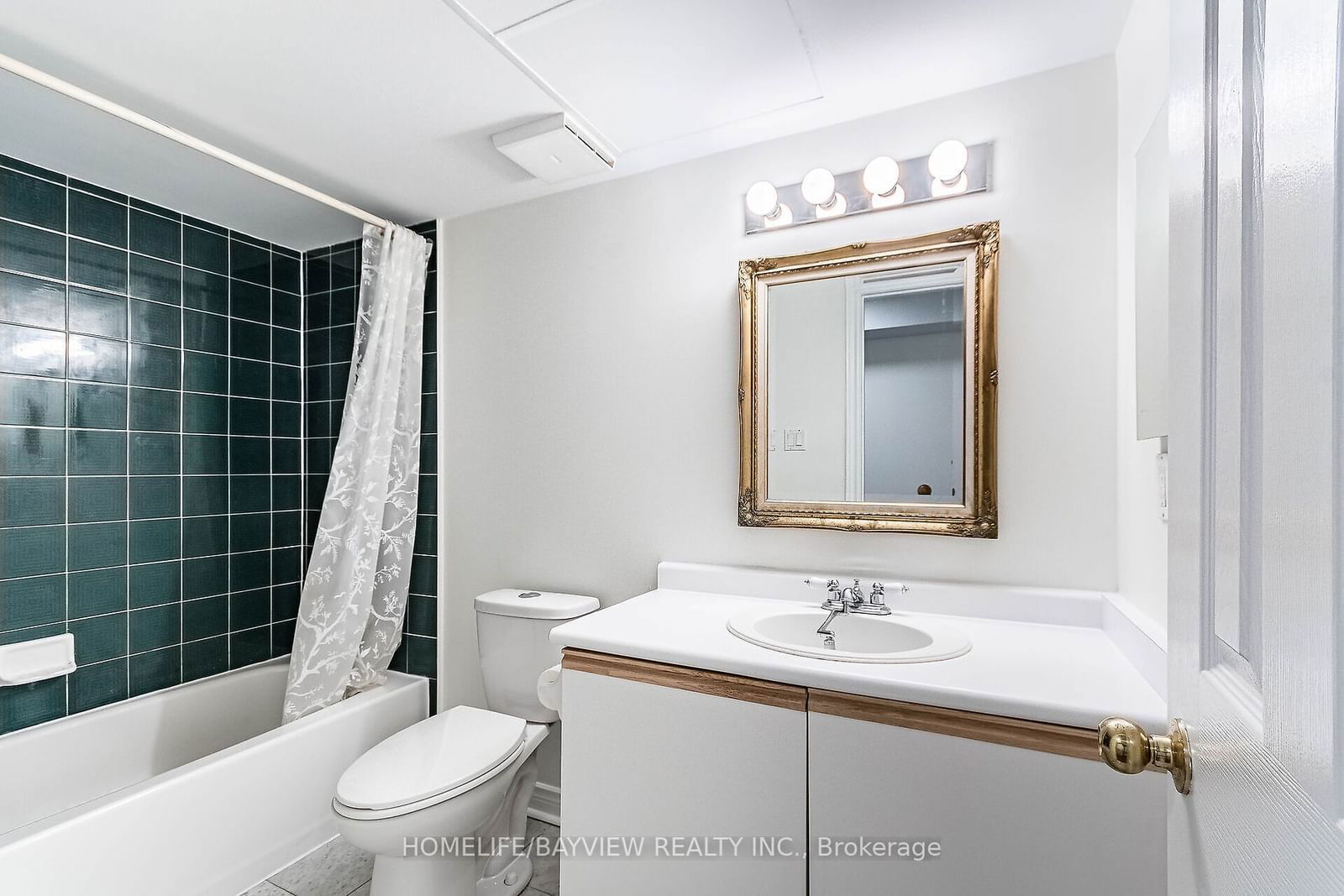 217 St George St, unit 2 for sale - image #31