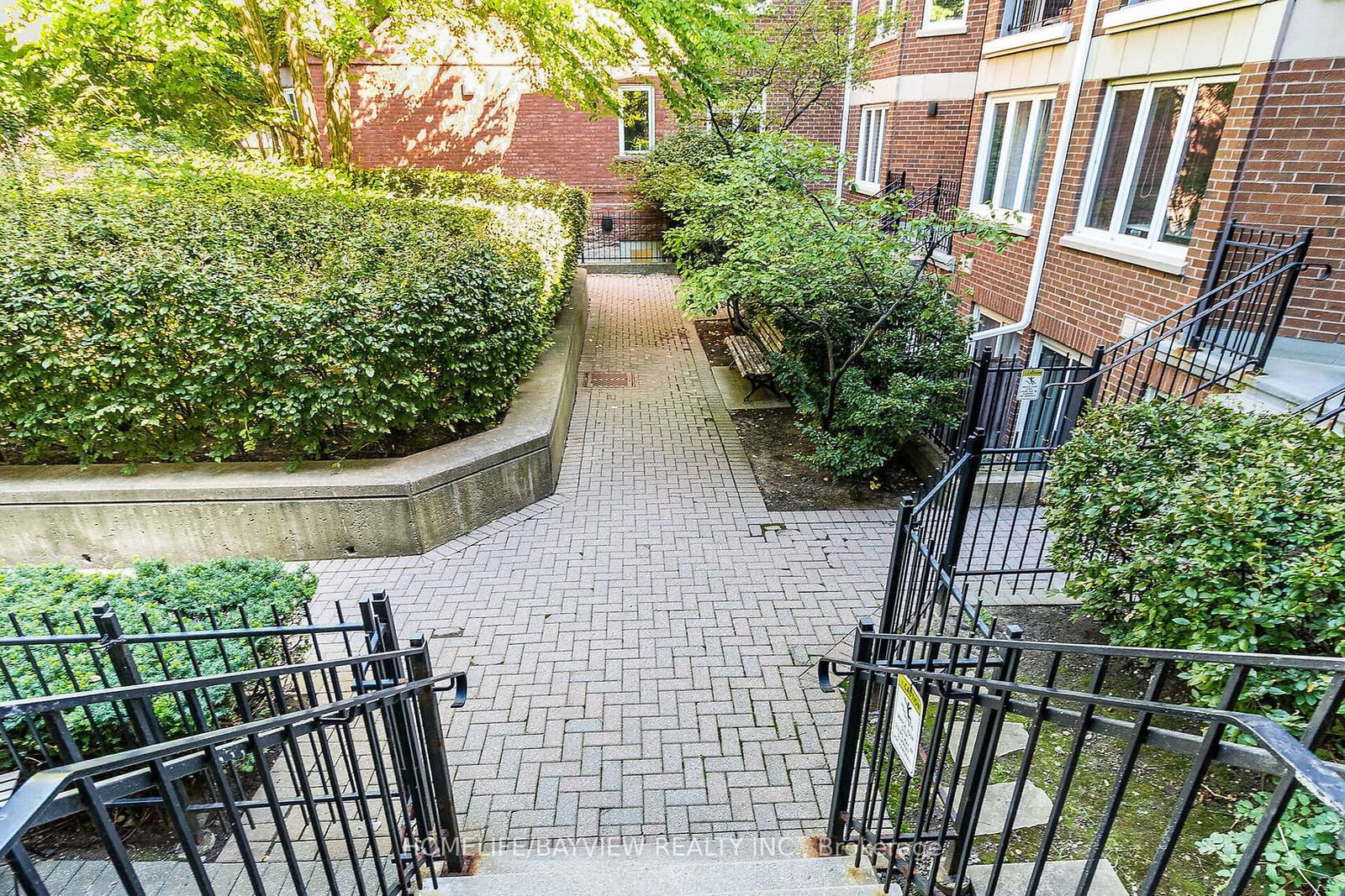 Sloane Square Townhomes, Downtown, Toronto