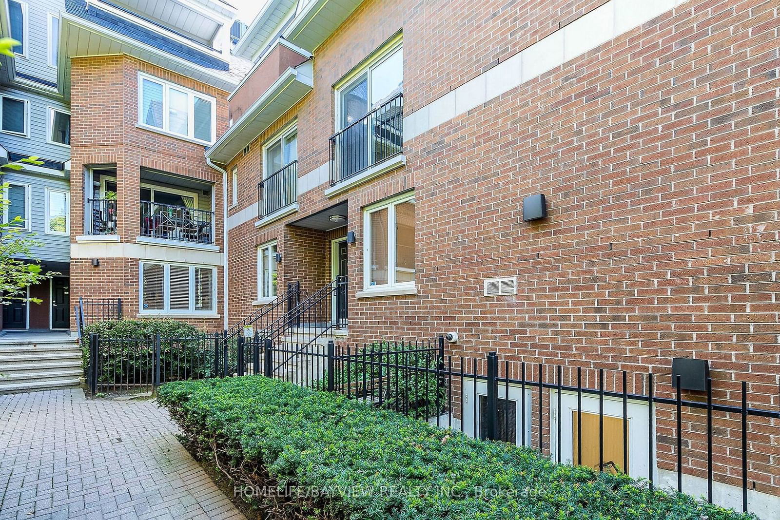 Sloane Square Townhomes, Downtown, Toronto