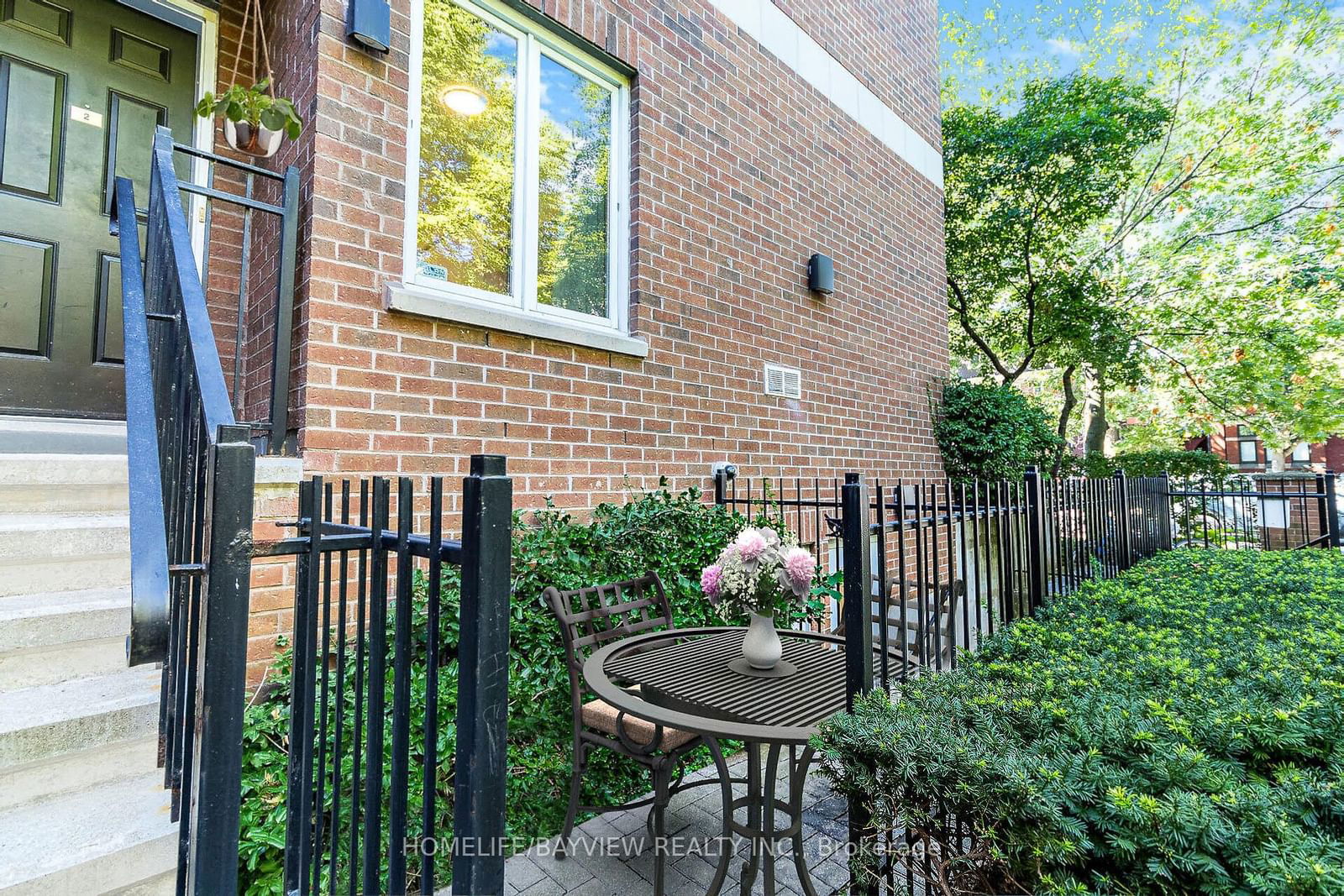 Sloane Square Townhomes, Downtown, Toronto