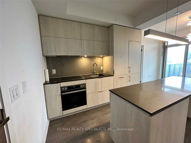 20 Richardson St, unit 1309 for rent