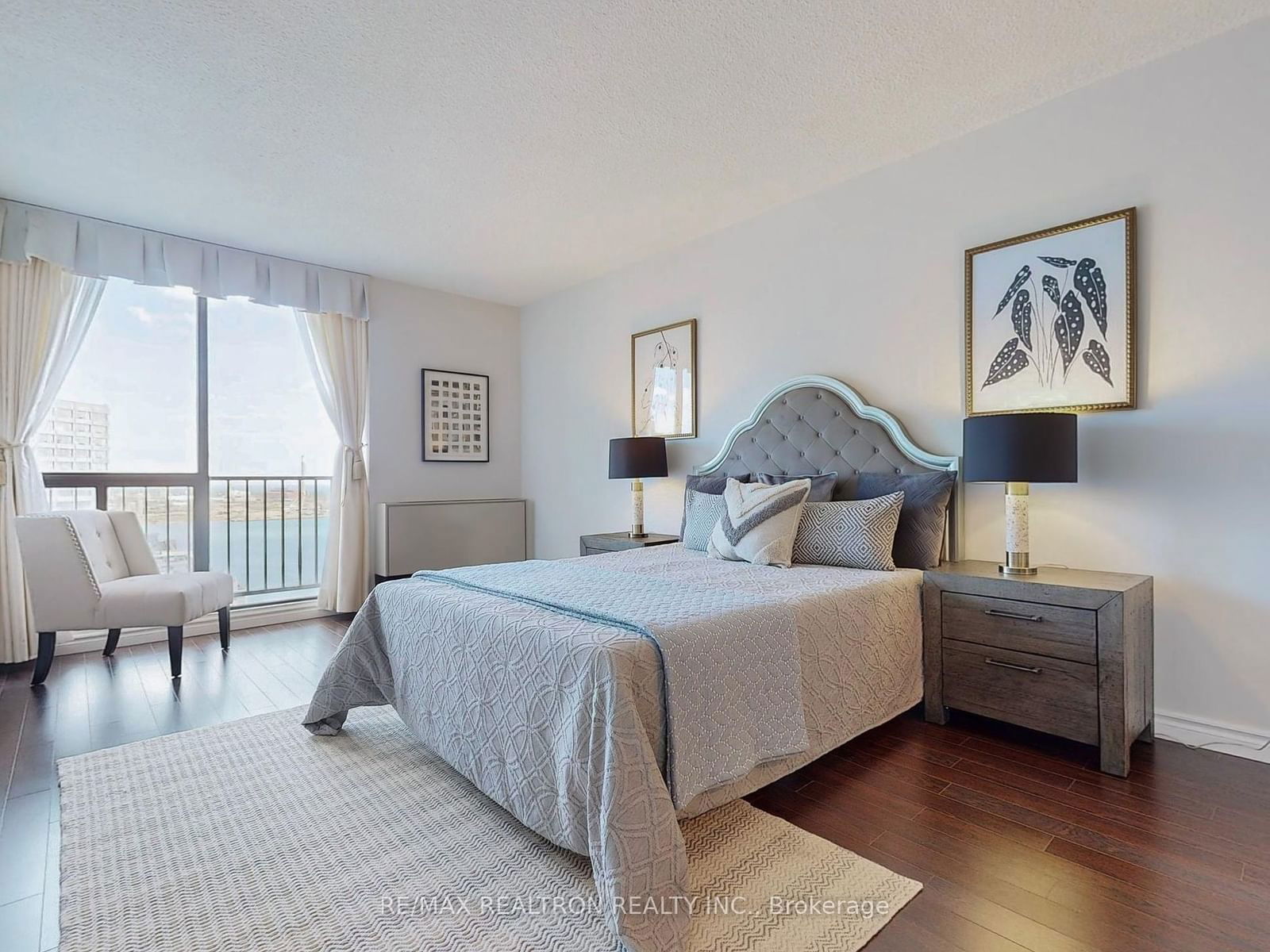 33 Harbour Sq, unit 3004 for sale - image #17