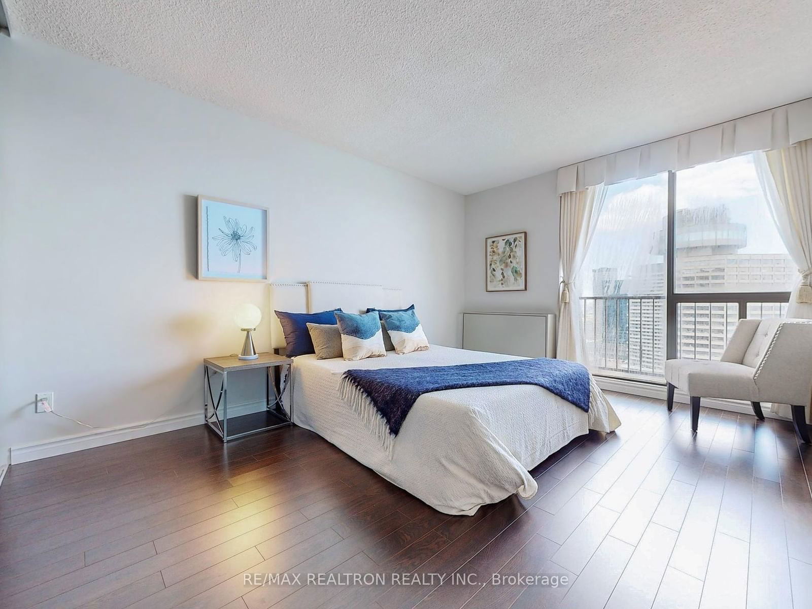 33 Harbour Sq, unit 3004 for sale - image #21