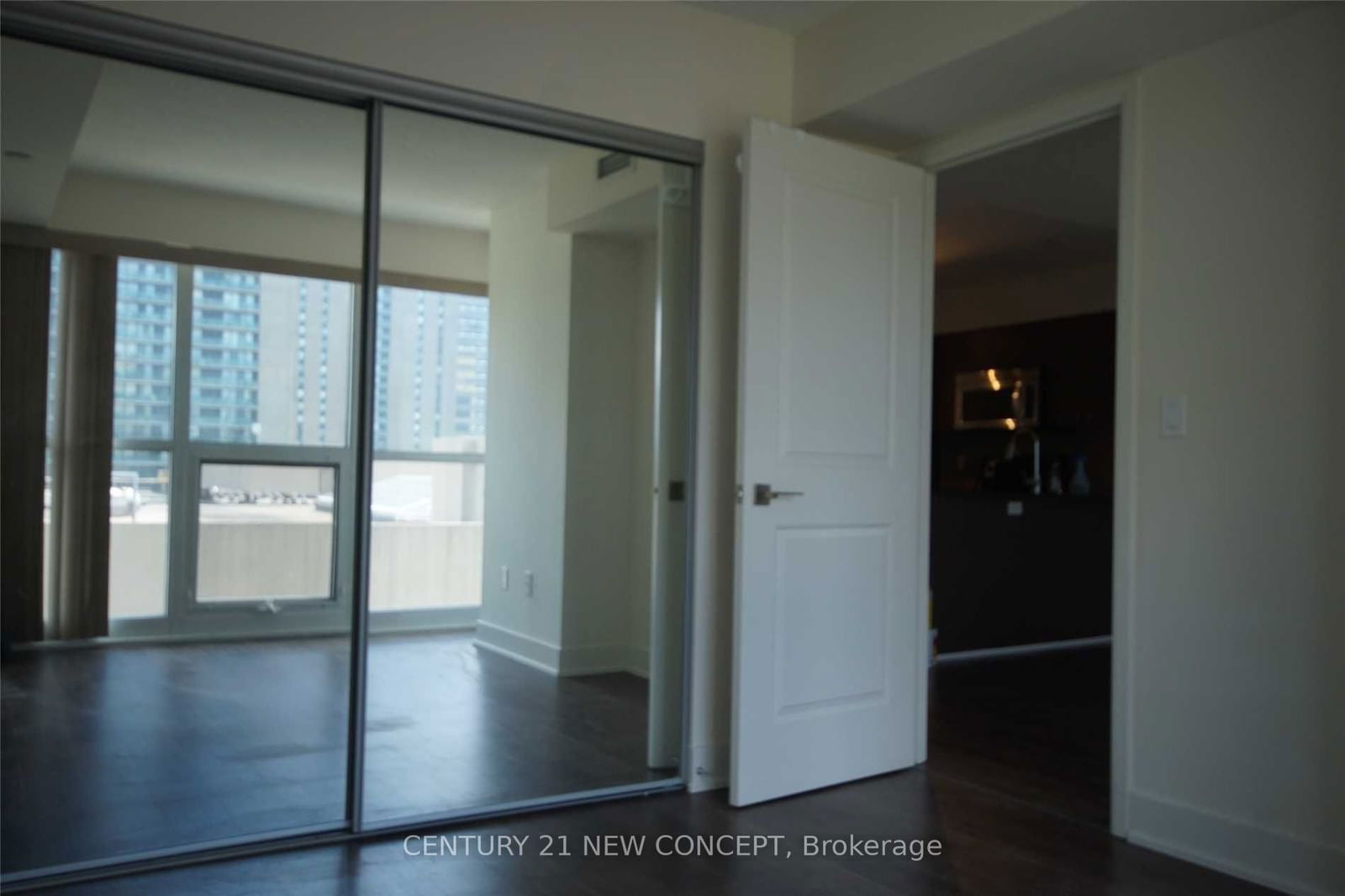 88 Sheppard Ave E, unit 606 for rent