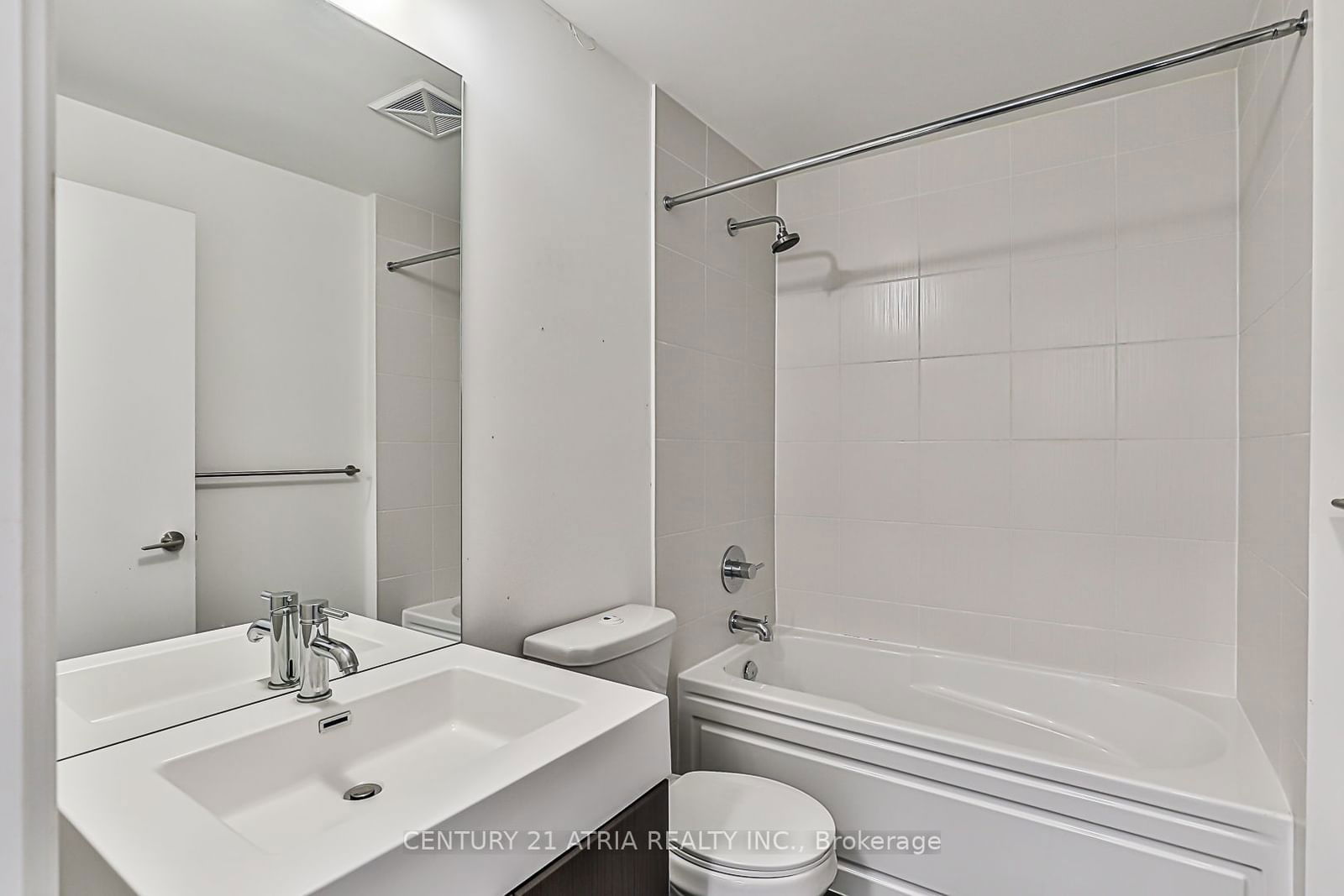 35 Brian Peck Cres, unit 723 for sale - image #22