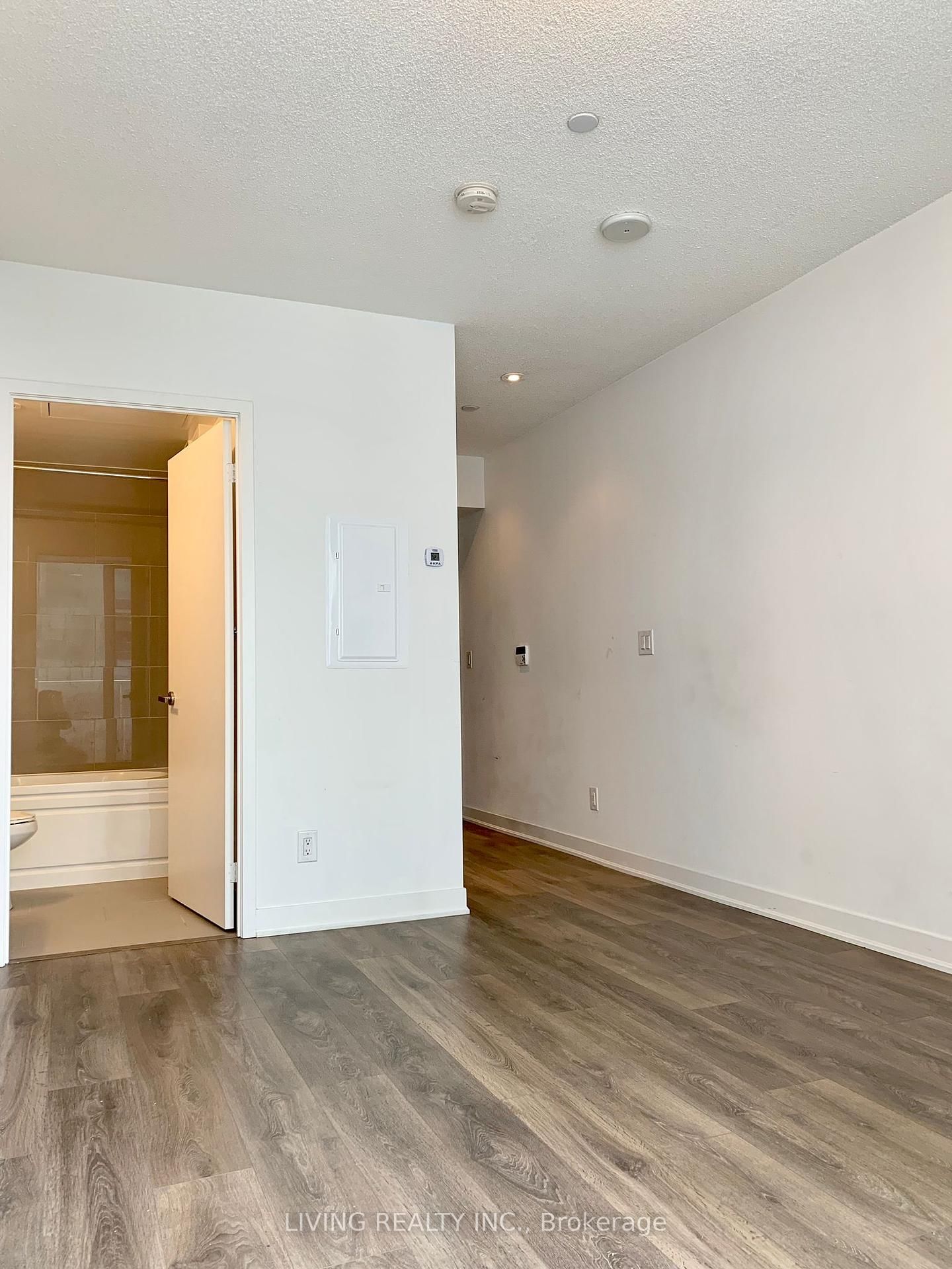 88 Harbour St, unit 3911 for rent - image #6