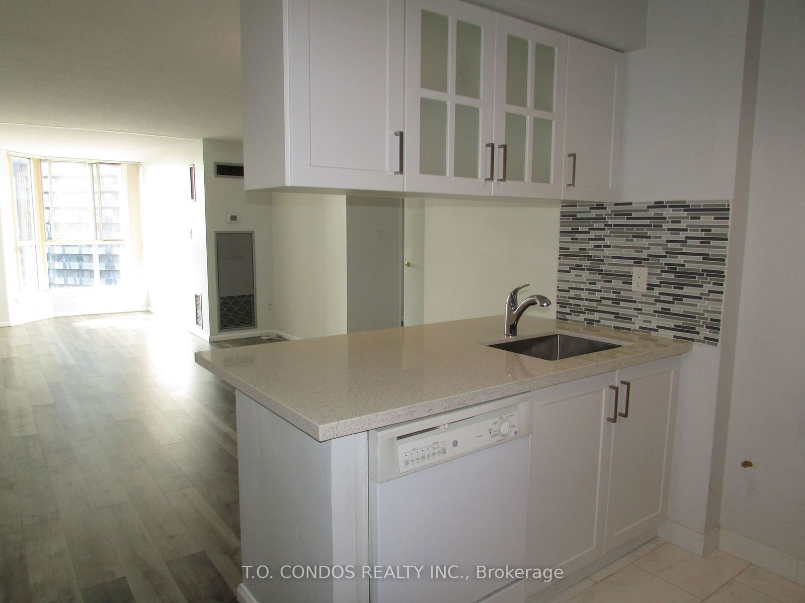 44 St Joseph St, unit 1417 for rent - image #3