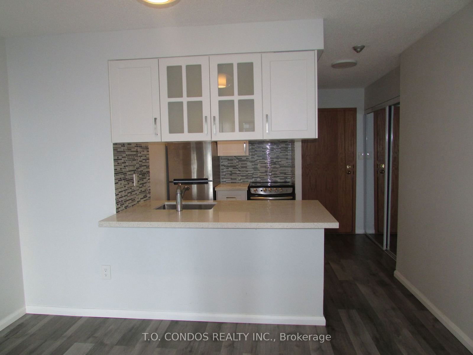 44 St Joseph St, unit 1417 for rent - image #4