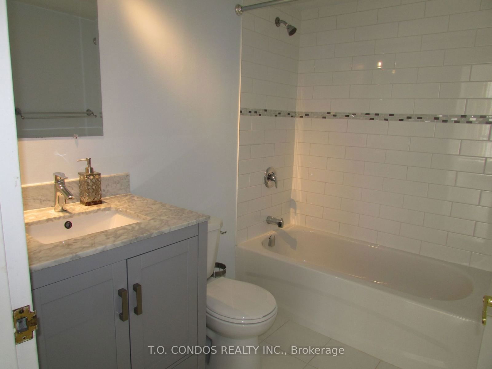 44 St Joseph St, unit 1417 for rent - image #9