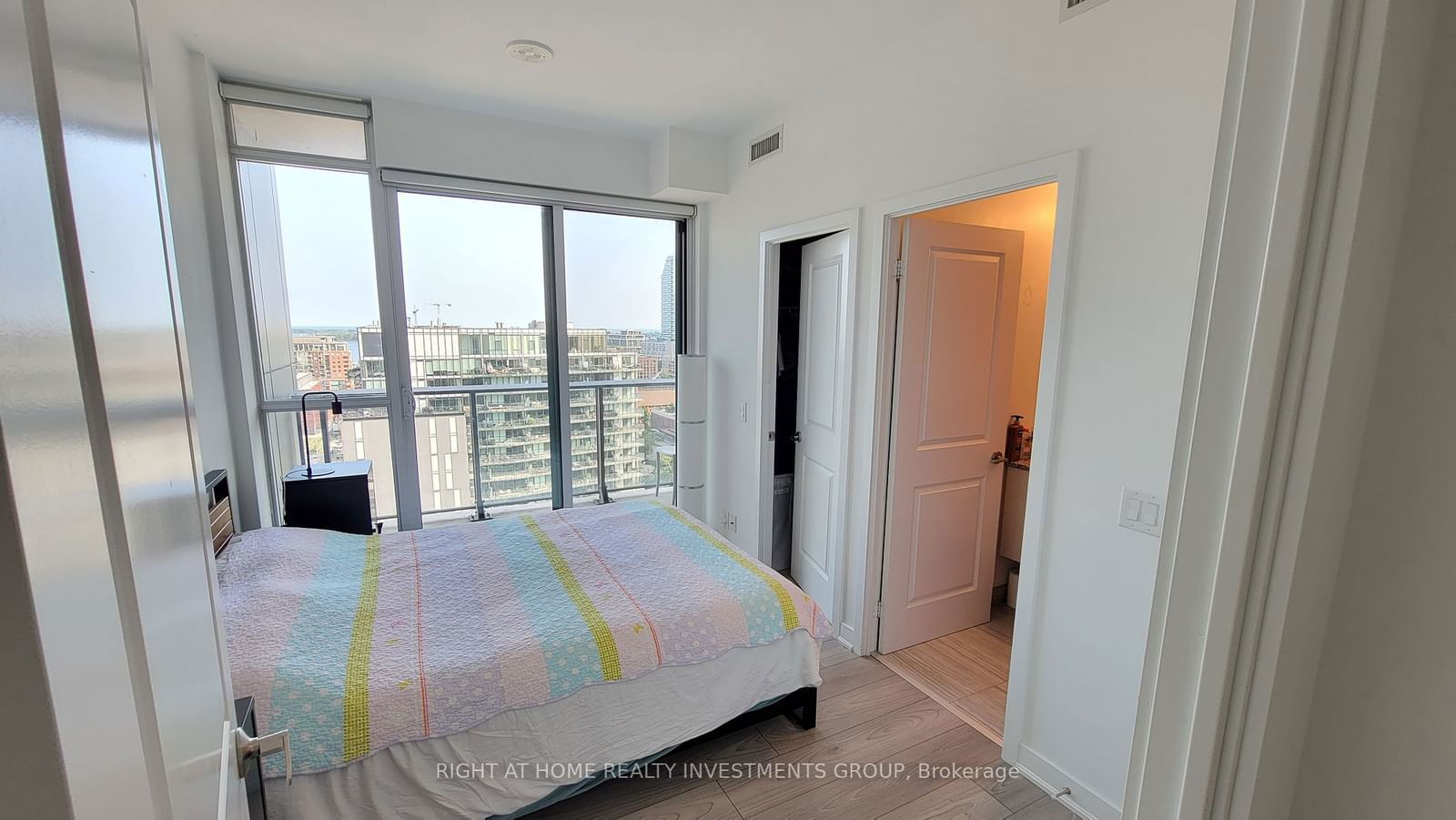 120 Parliament St, unit 1508 for rent