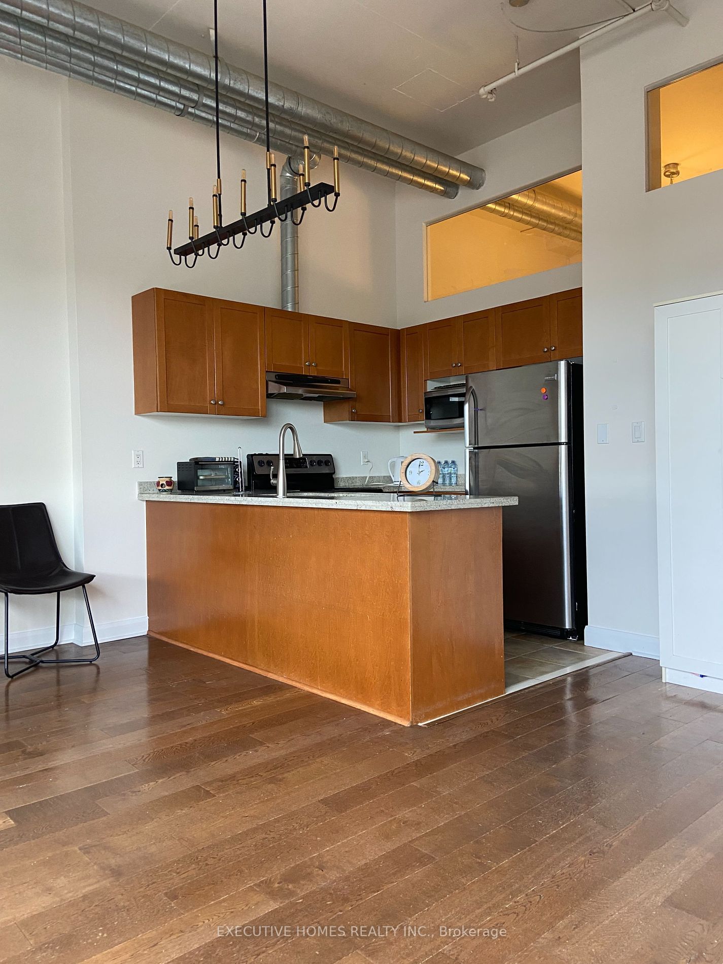 700 King St W, unit 1004 for rent - image #16