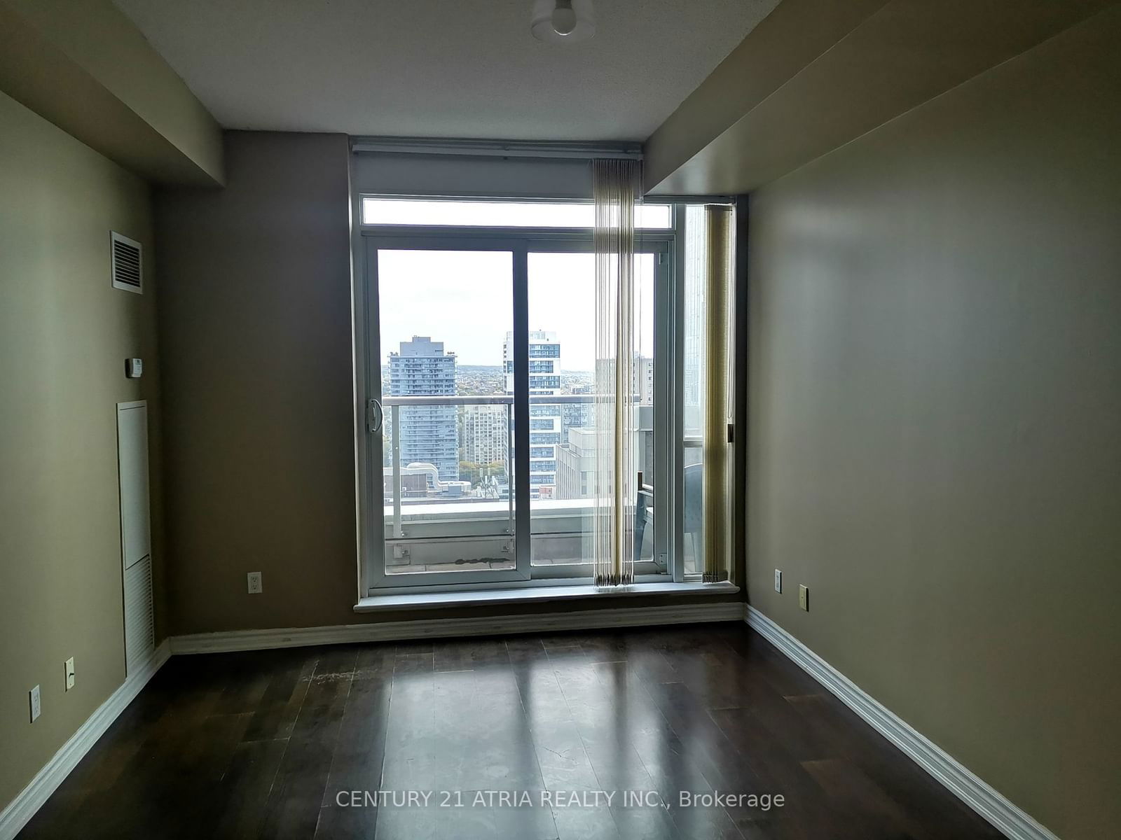 761 Bay St, unit 3203 for rent - image #4