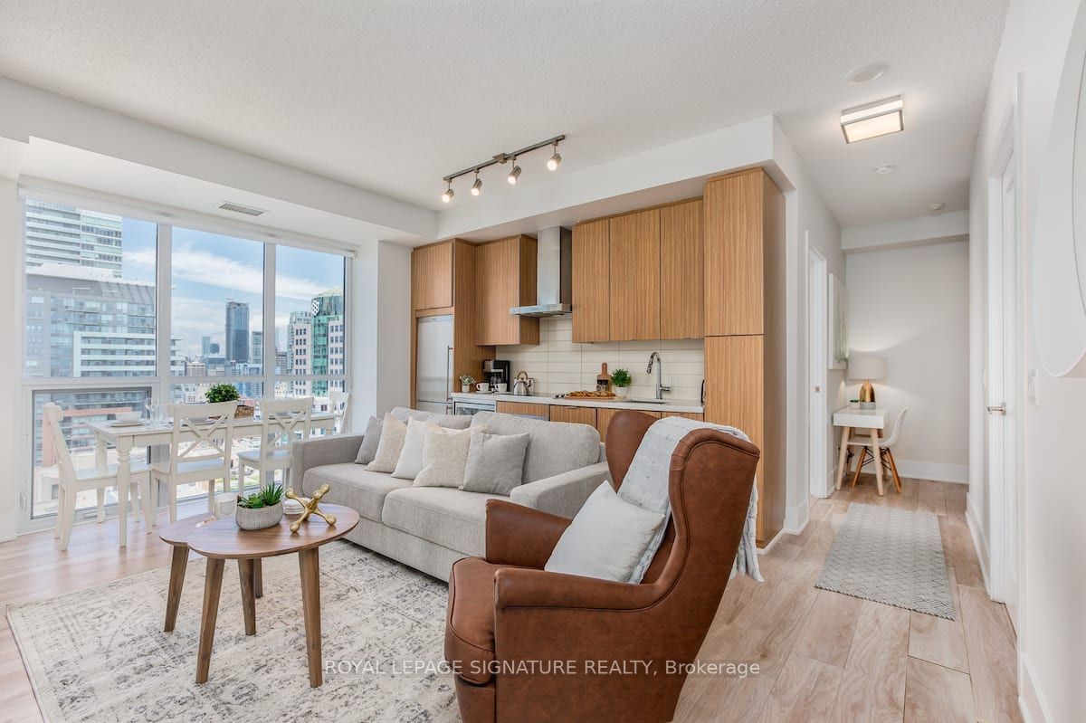 300 Front St, unit 2904 for sale - image #2