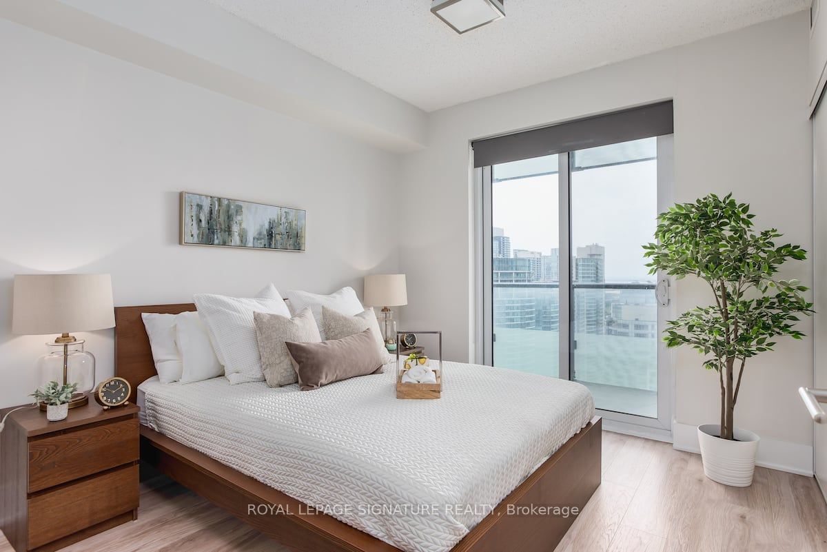 300 Front St, unit 2904 for sale - image #8