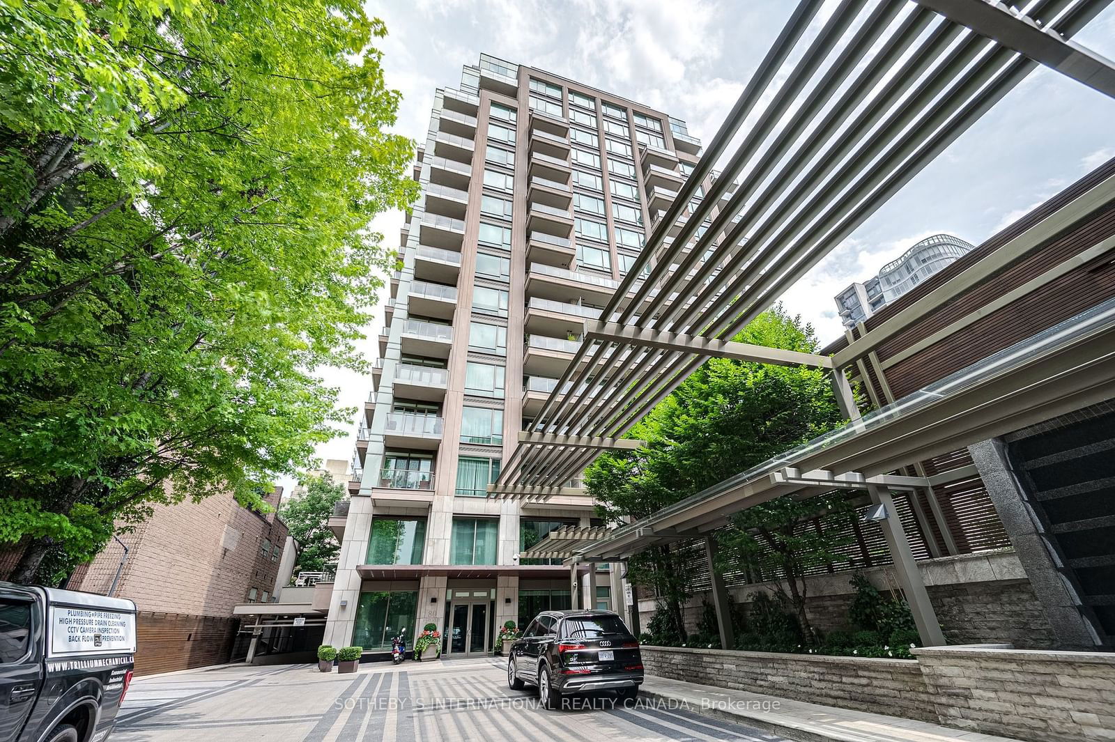 80 Yorkville Ave, unit 1402 for rent