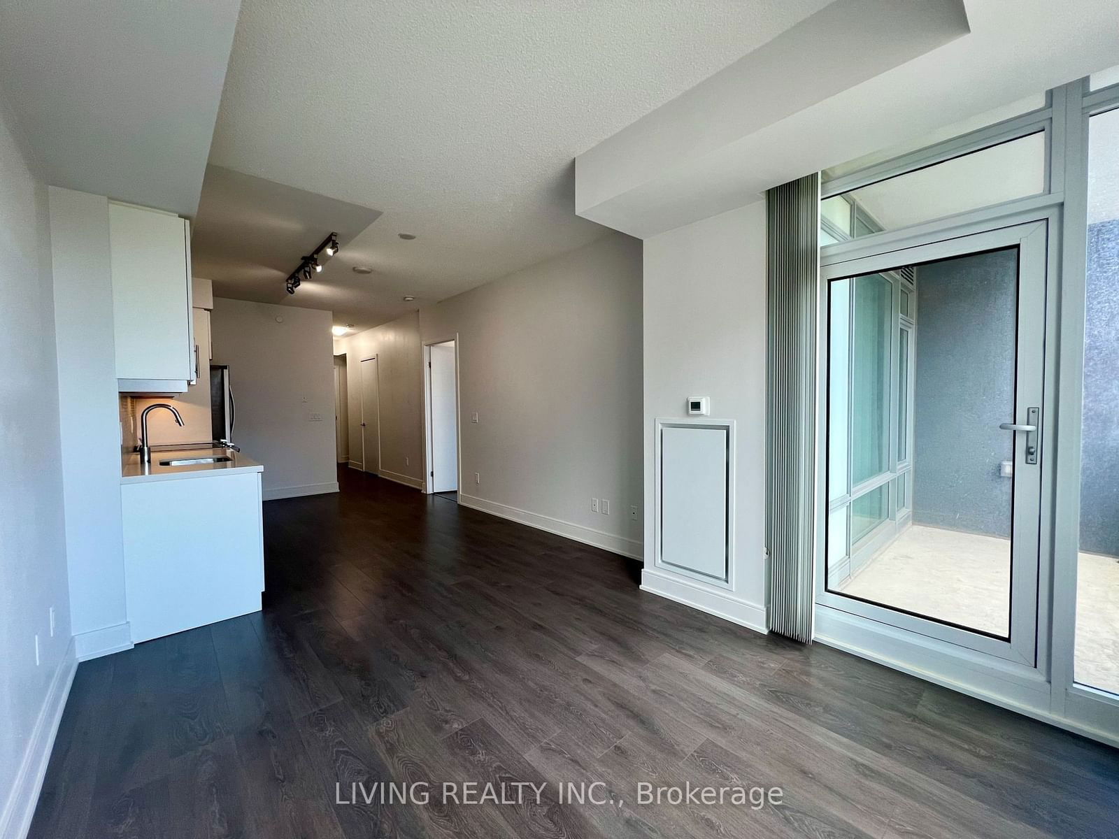 525 Adelaide St W, unit 809 for rent - image #4