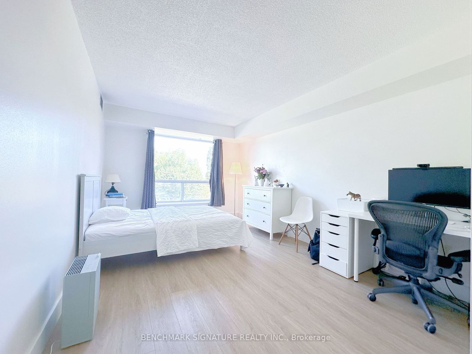 28 Pemberton Ave, unit 308 for sale - image #5