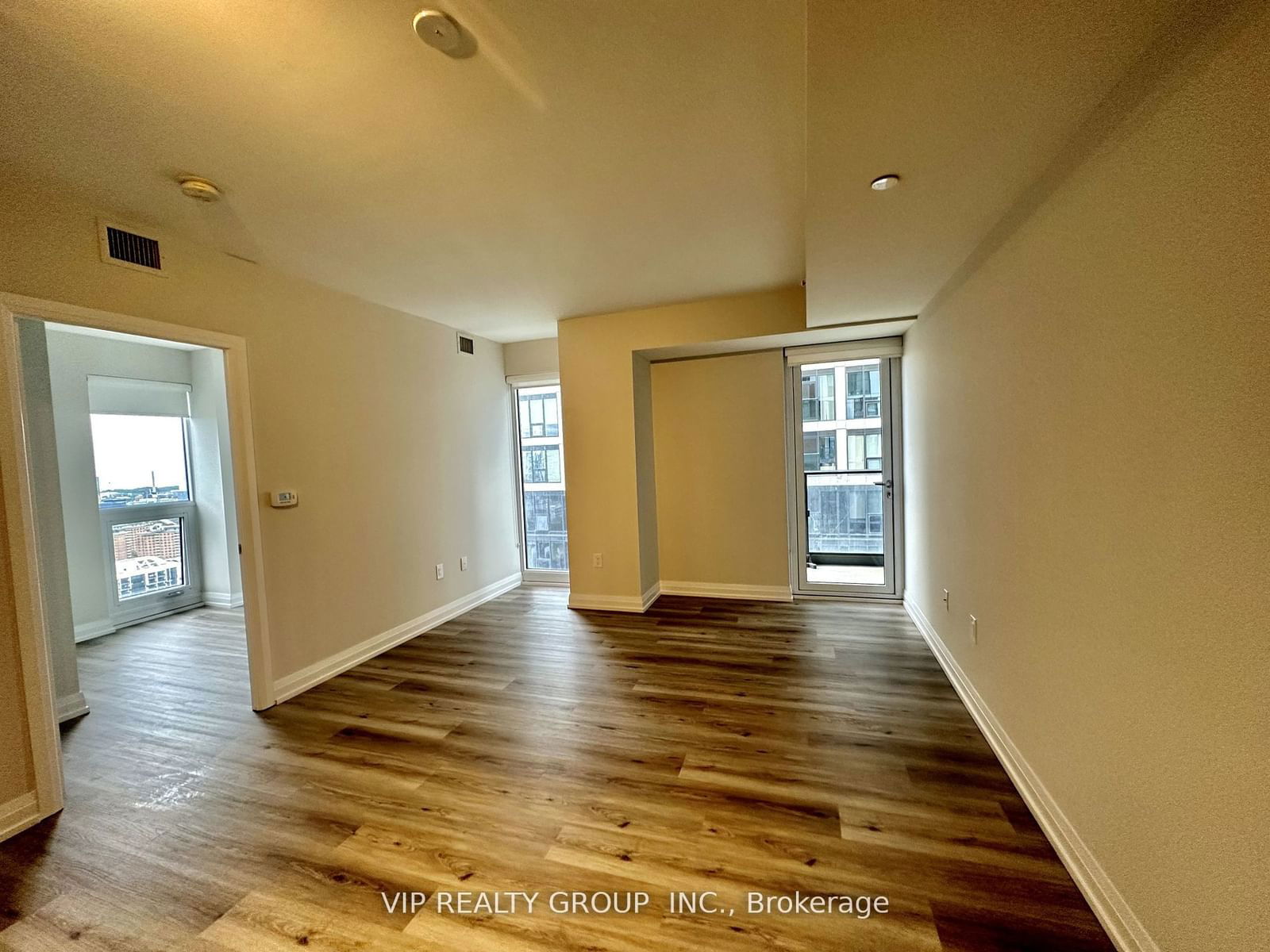 251 Jarvis St, unit 3203 for sale