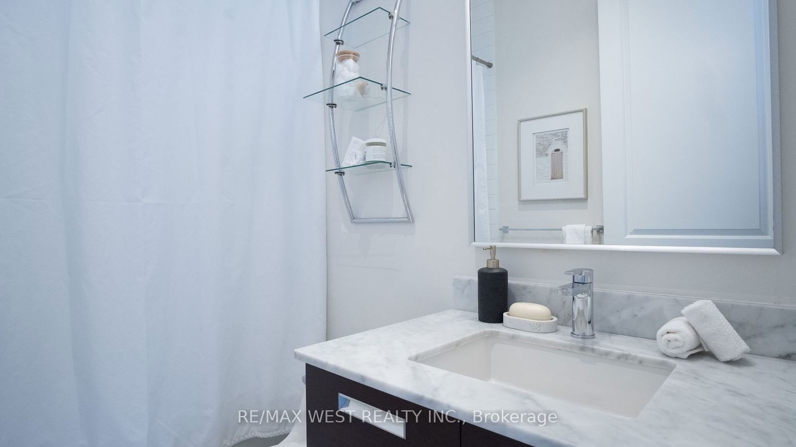 21 Balmuto St, unit 2301 for sale - image #13