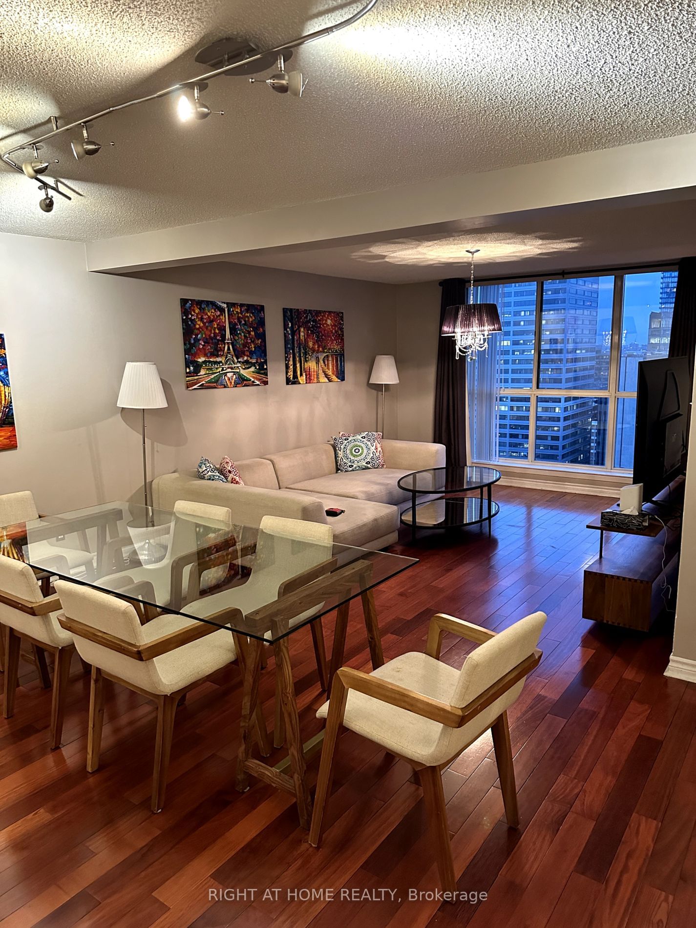 633 Bay St, unit PH15 for rent