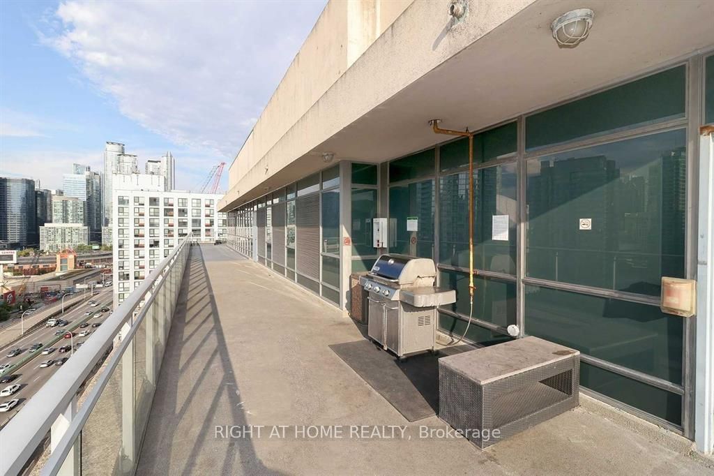 410 Queens Quay W, unit 910 for rent - image #21