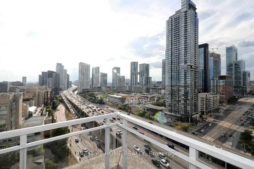 410 Queens Quay W, unit 910 for rent - image #22