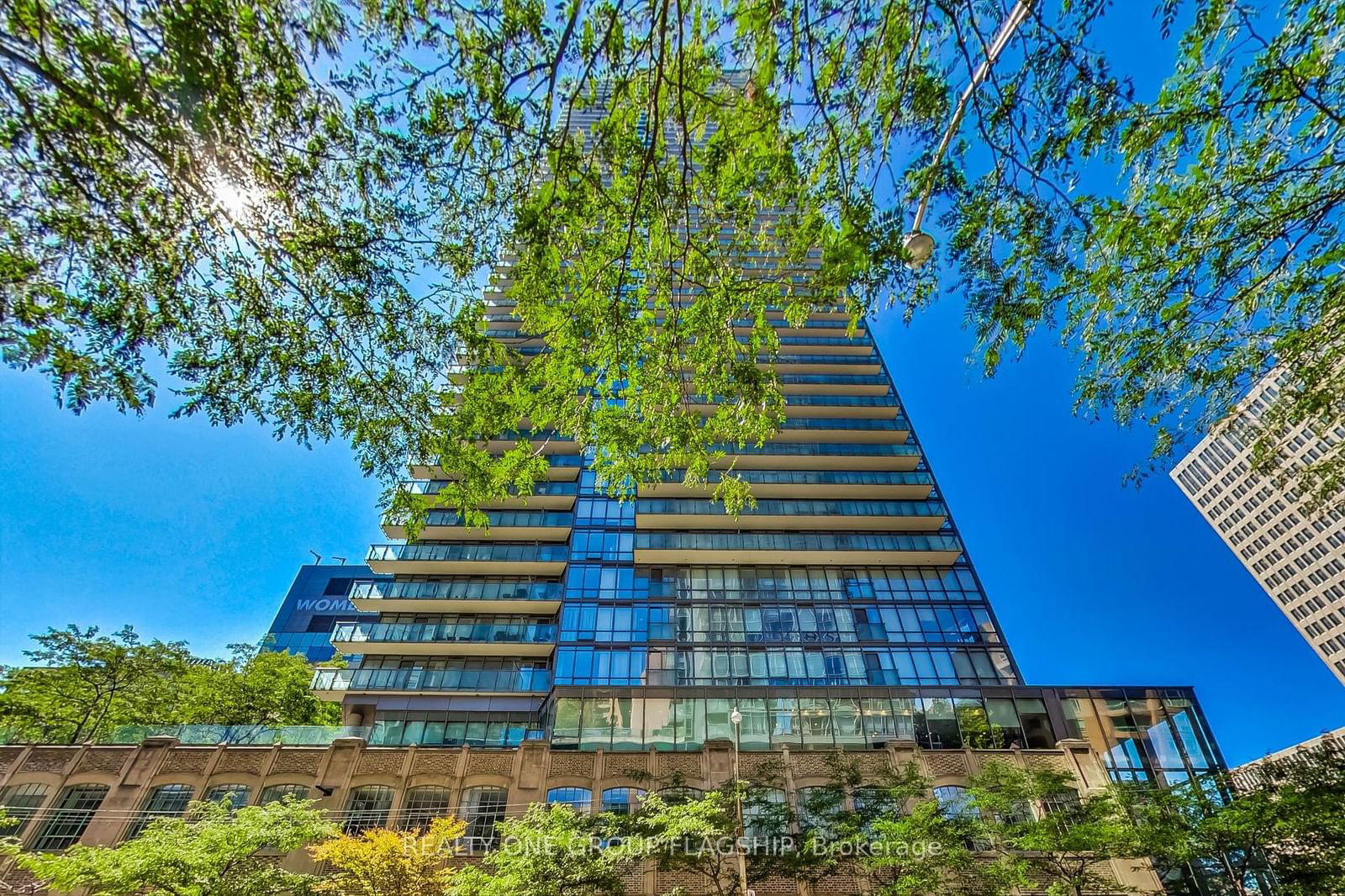 832 Bay St, unit 1008 for rent - image #4