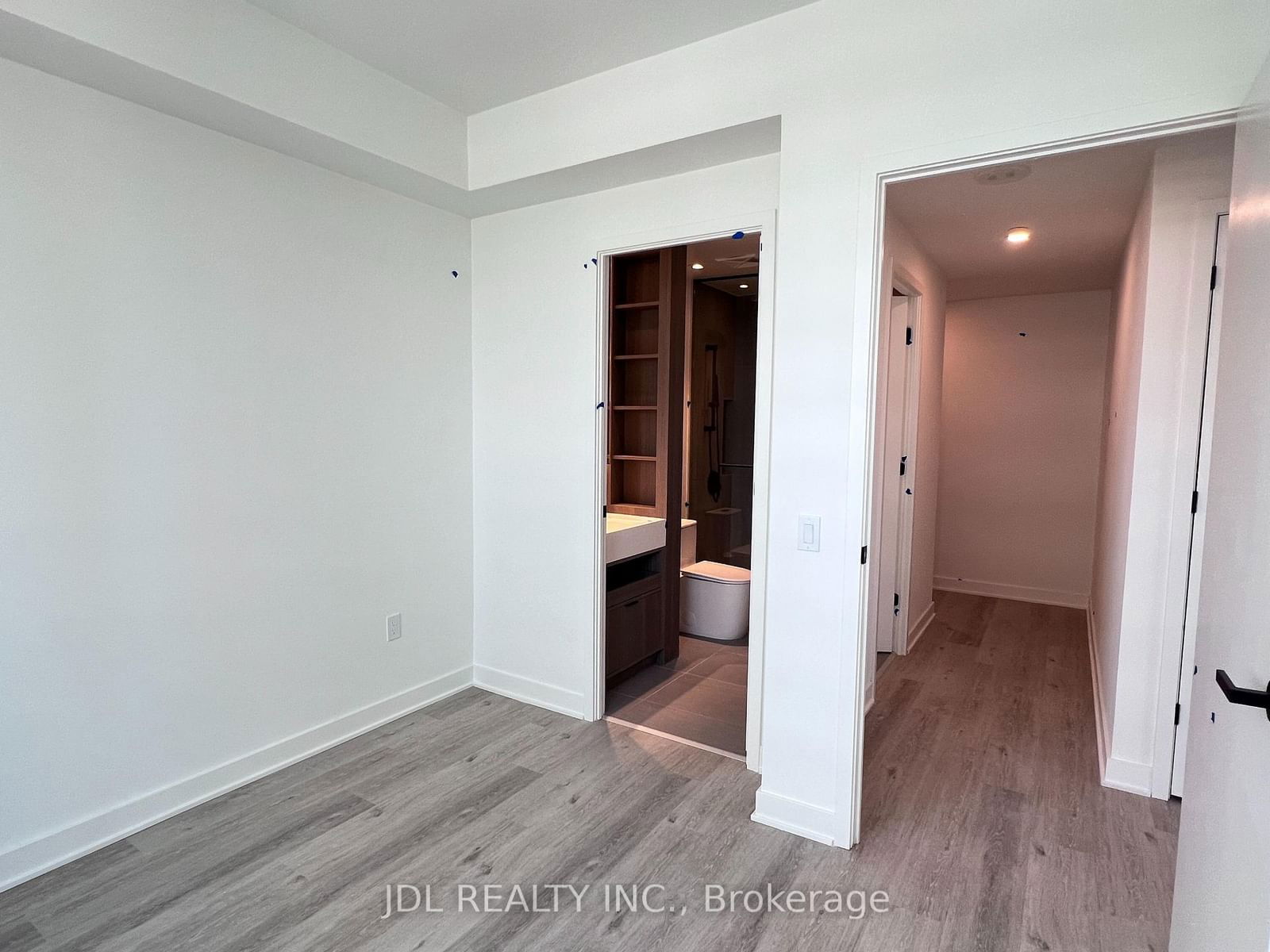 55 Charles St E, unit 4009 for rent - image #6