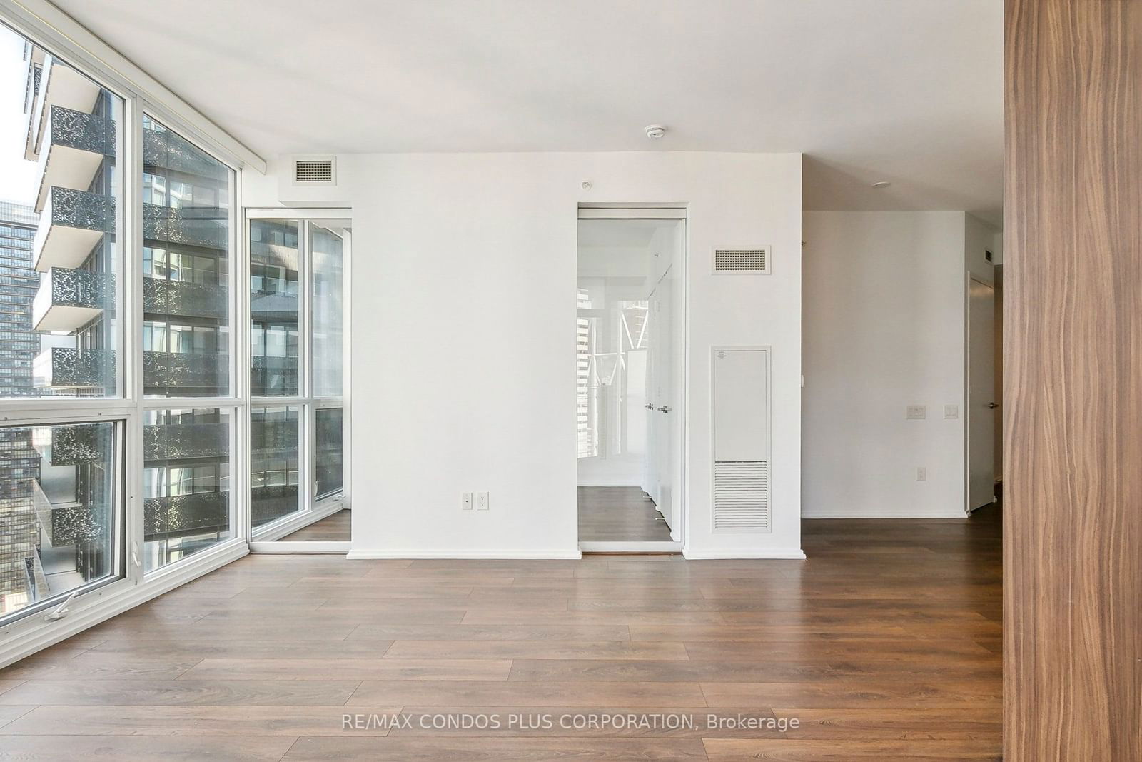 45 Charles St E, unit 3809 for rent - image #11