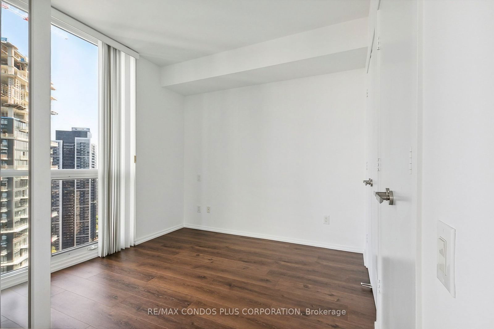 45 Charles St E, unit 3809 for rent - image #19