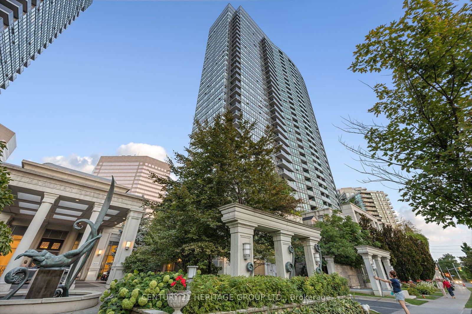 15 Greenview Ave, unit 1302 for sale - image #2