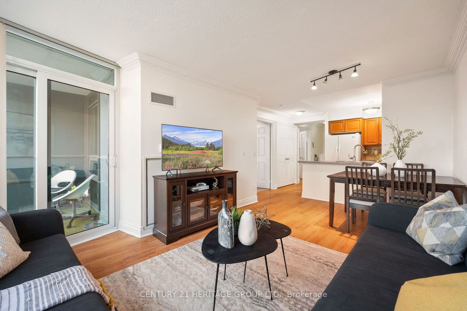 15 Greenview Ave, unit 1302 for sale - image #8