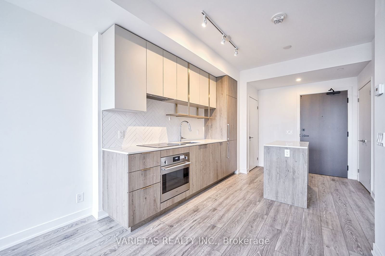 15 Holmes Ave, unit 1906 for sale