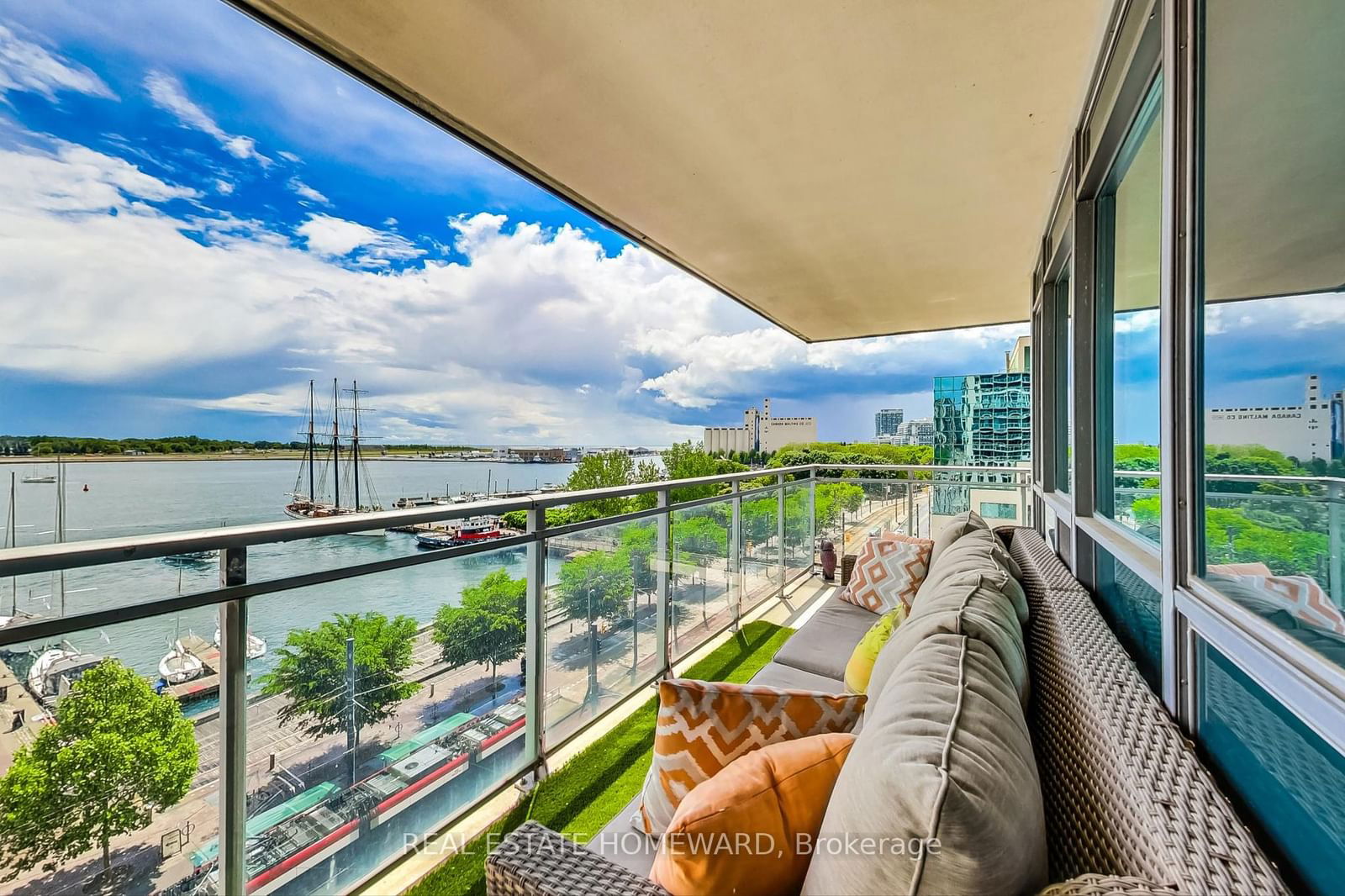 410 Queens Quay W, unit 616 for sale