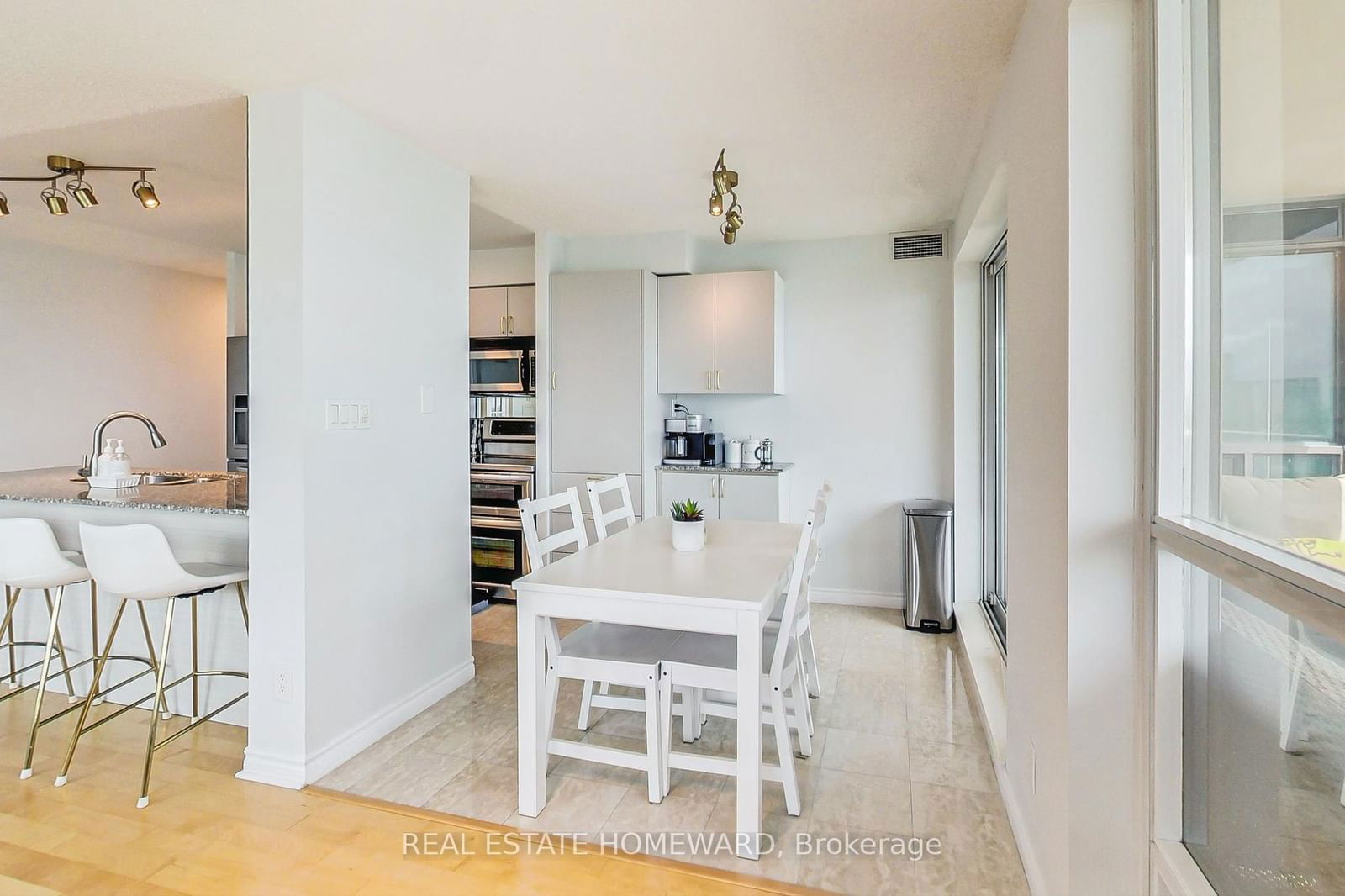 410 Queens Quay W, unit 616 for sale - image #9