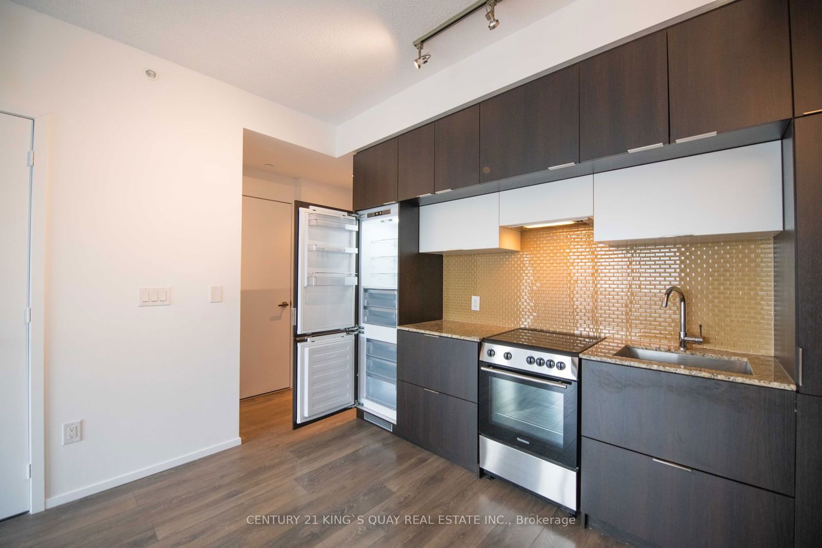 159 Dundas St E, unit 3007 for rent - image #7