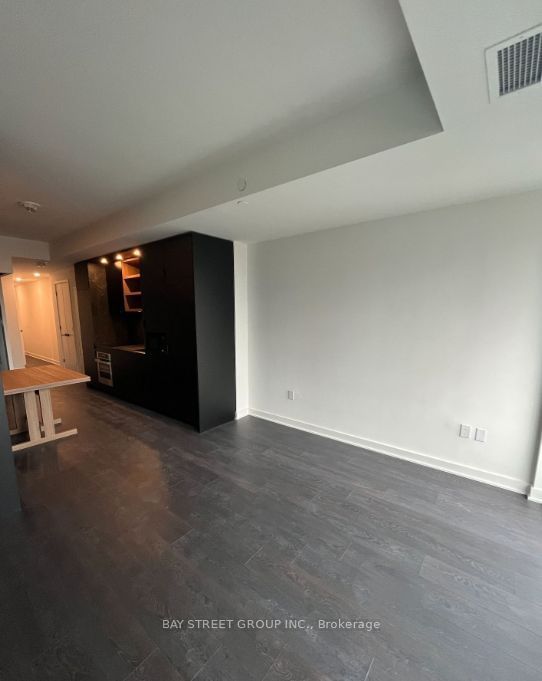 55 Charles St E, unit 1505 for rent - image #4