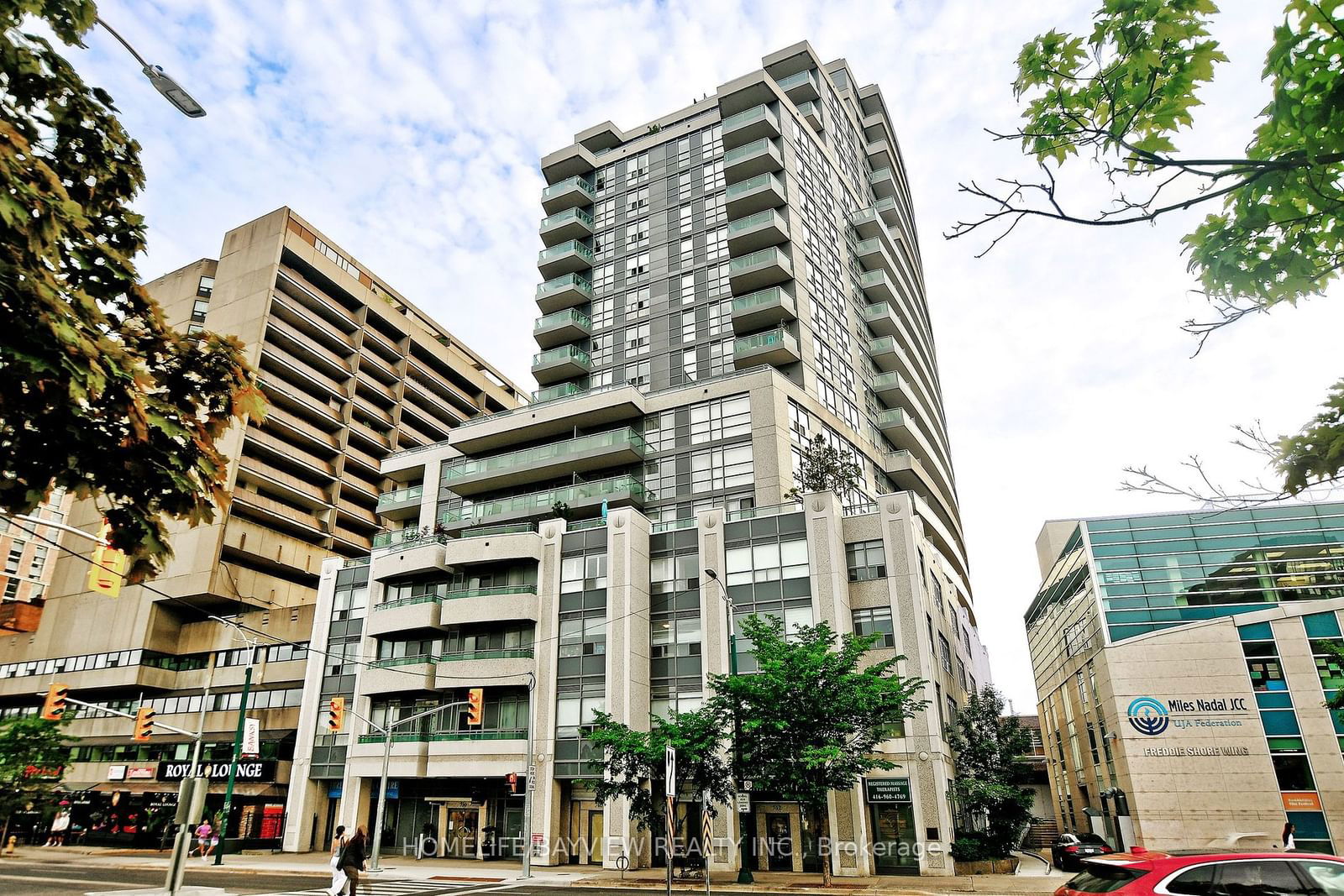 736 Spadina Ave, unit 1207 for sale