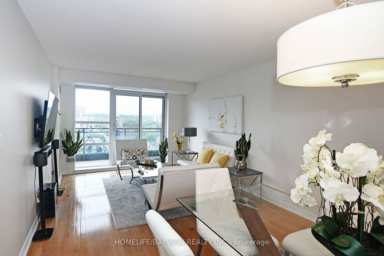 736 Spadina Ave, unit 1207 for sale