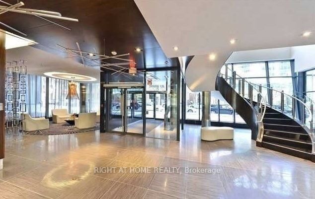 28 Ted Rogers Way, unit PH06 for sale - image #2